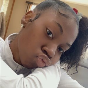 Meet your Posher, Szria